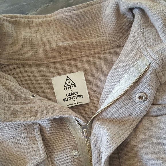 Nude Cropped Urban Outfitters Zip Up - Picture 5 of 5